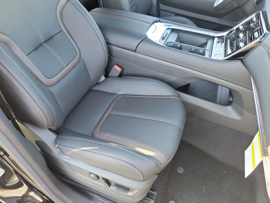 New 2026 Nissan Armada SL w/ Captain's Chari Seat Package RWD image 15