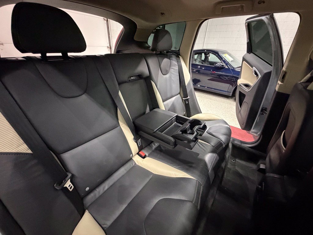 Used 2012 Volvo XC60 T6 AWD/4WD image 26