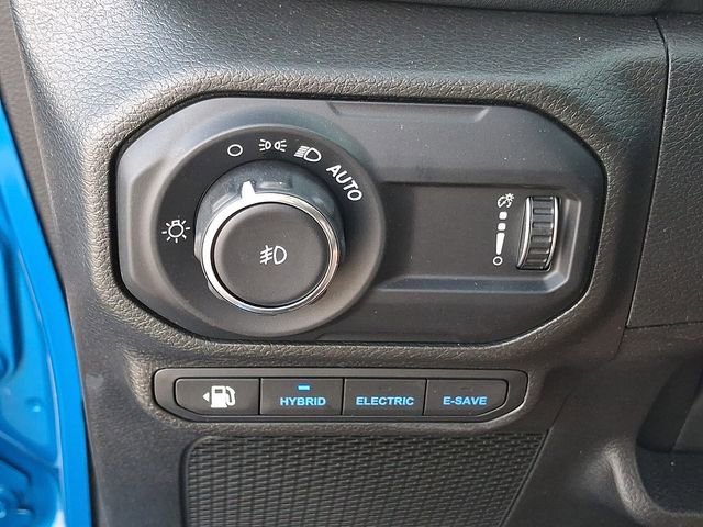 Used 2023 Jeep Wrangler Unlimited Sahara w/ Cold Weather Group image 24