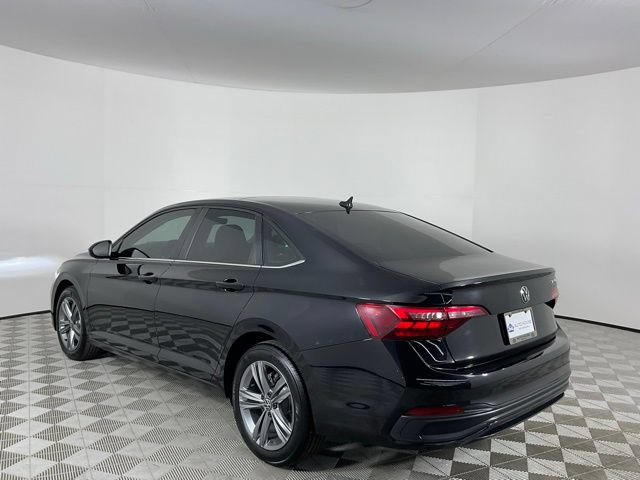 Used 2024 Volkswagen Jetta SE FWD image 7