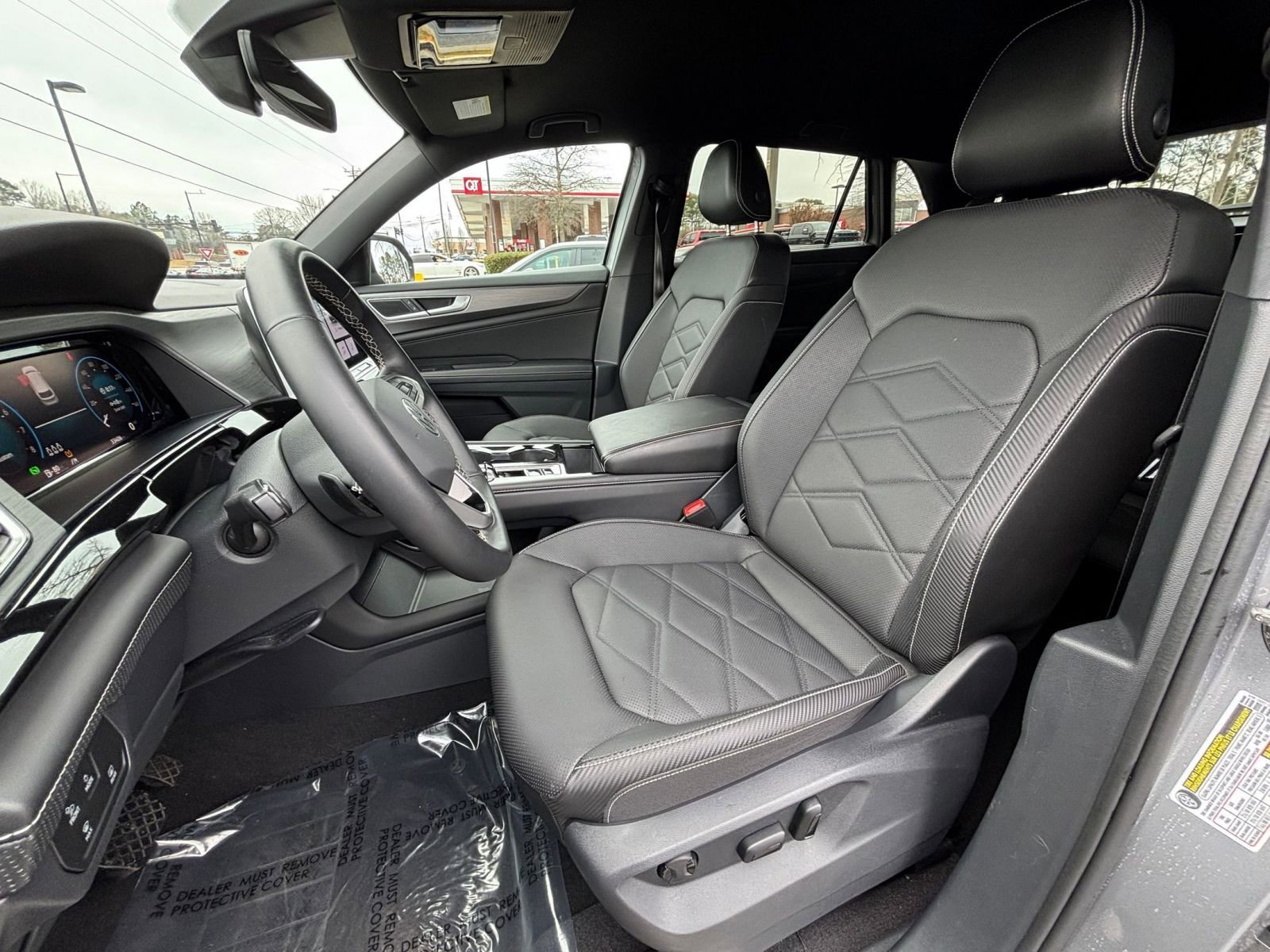 Used 2025 Volkswagen Atlas Cross Sport SE image 36