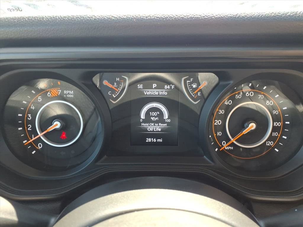 Used 2025 Jeep Wrangler Sport image 20