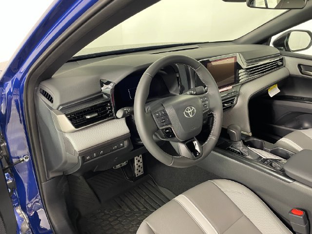 New 2026 Toyota Camry SE FWD image 2