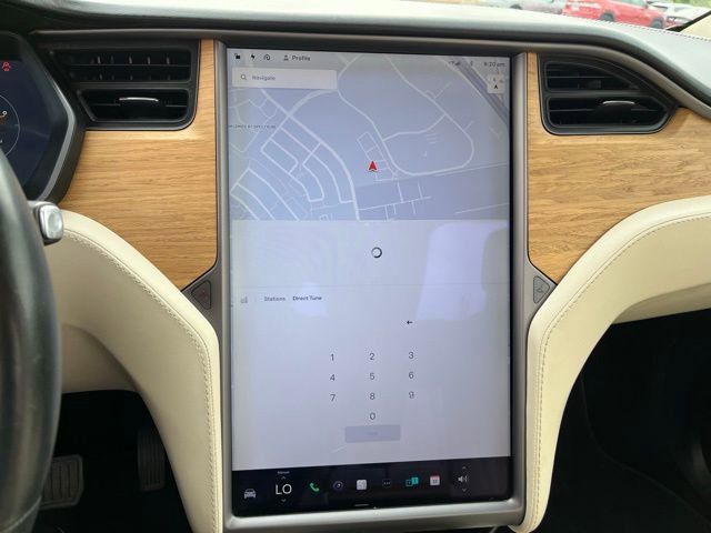 Used 2018 Tesla Model X 100D image 19