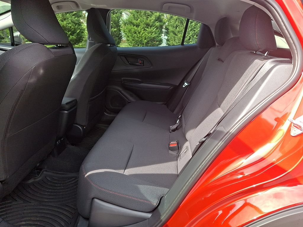 Certified 2026 Toyota Prius Plug-In Hybrid FWD image 10
