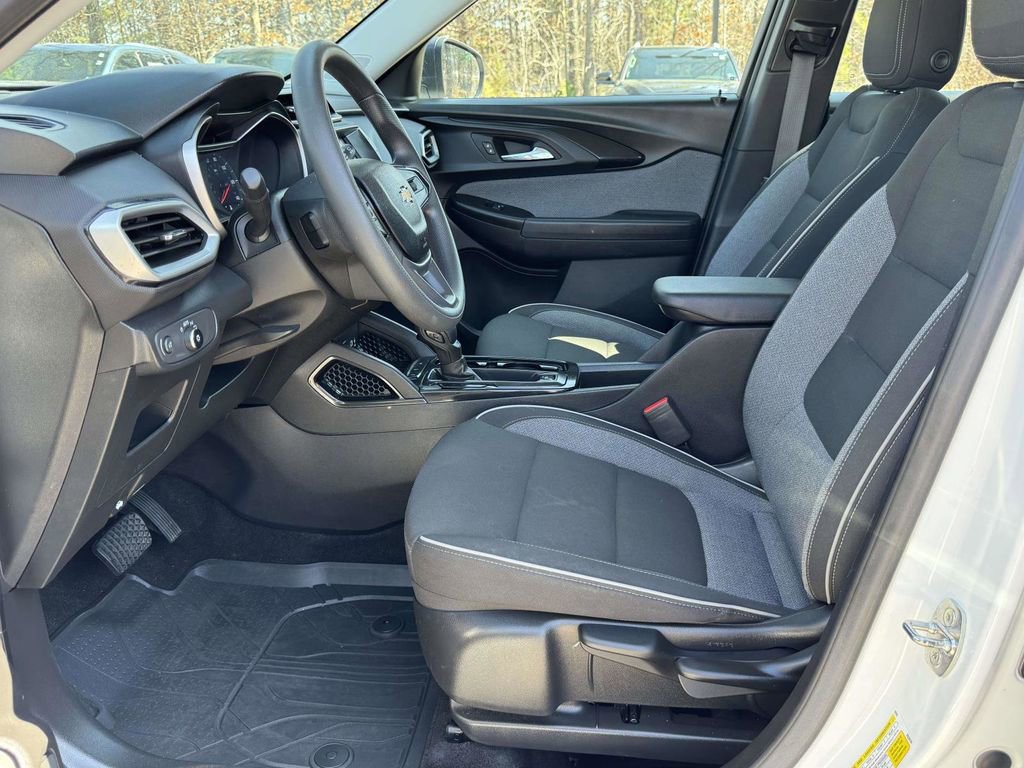 Used 2023 Chevrolet TrailBlazer LS image 20