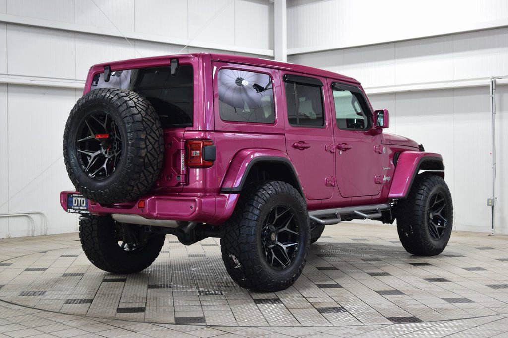 Used 2024 Jeep Wrangler Sahara w/ Technology Group image 7