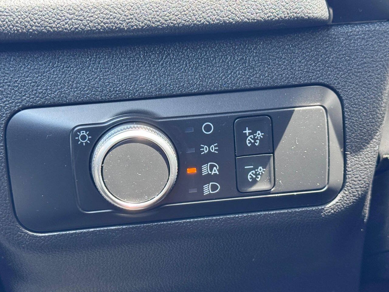 Used 2020 Ford Escape S AWD/4WD image 22