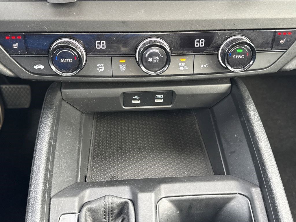 Certified 2025 Honda Accord SE image 29