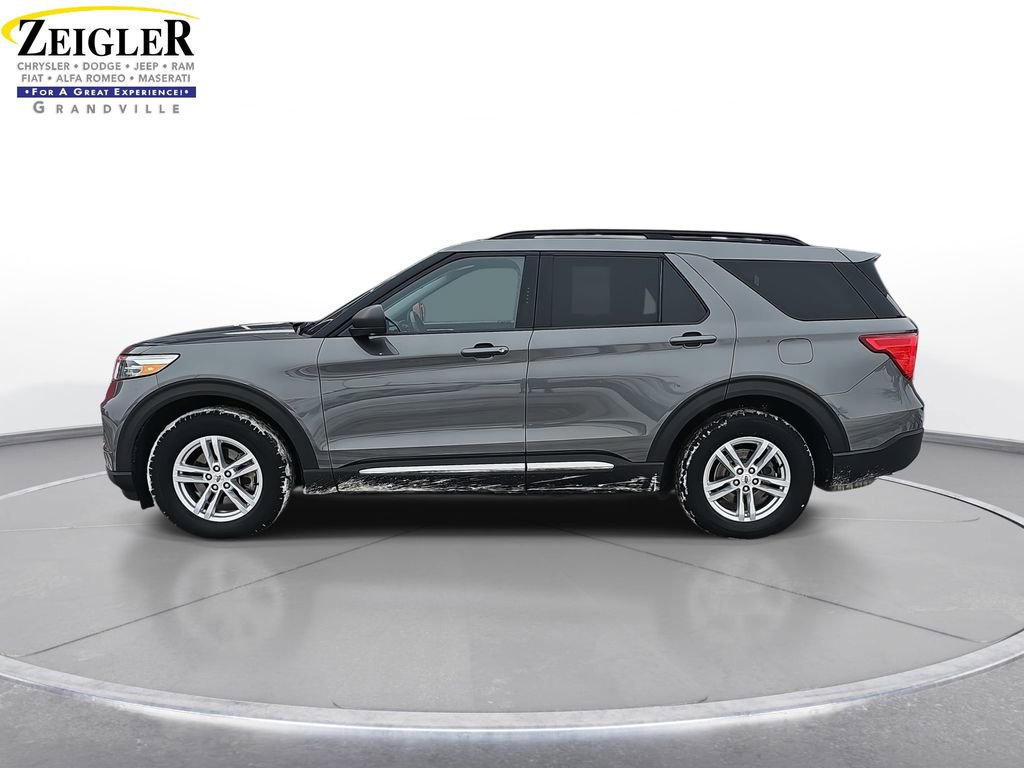 Used 2021 Ford Explorer XLT w/ Equipment Group 202A image 8
