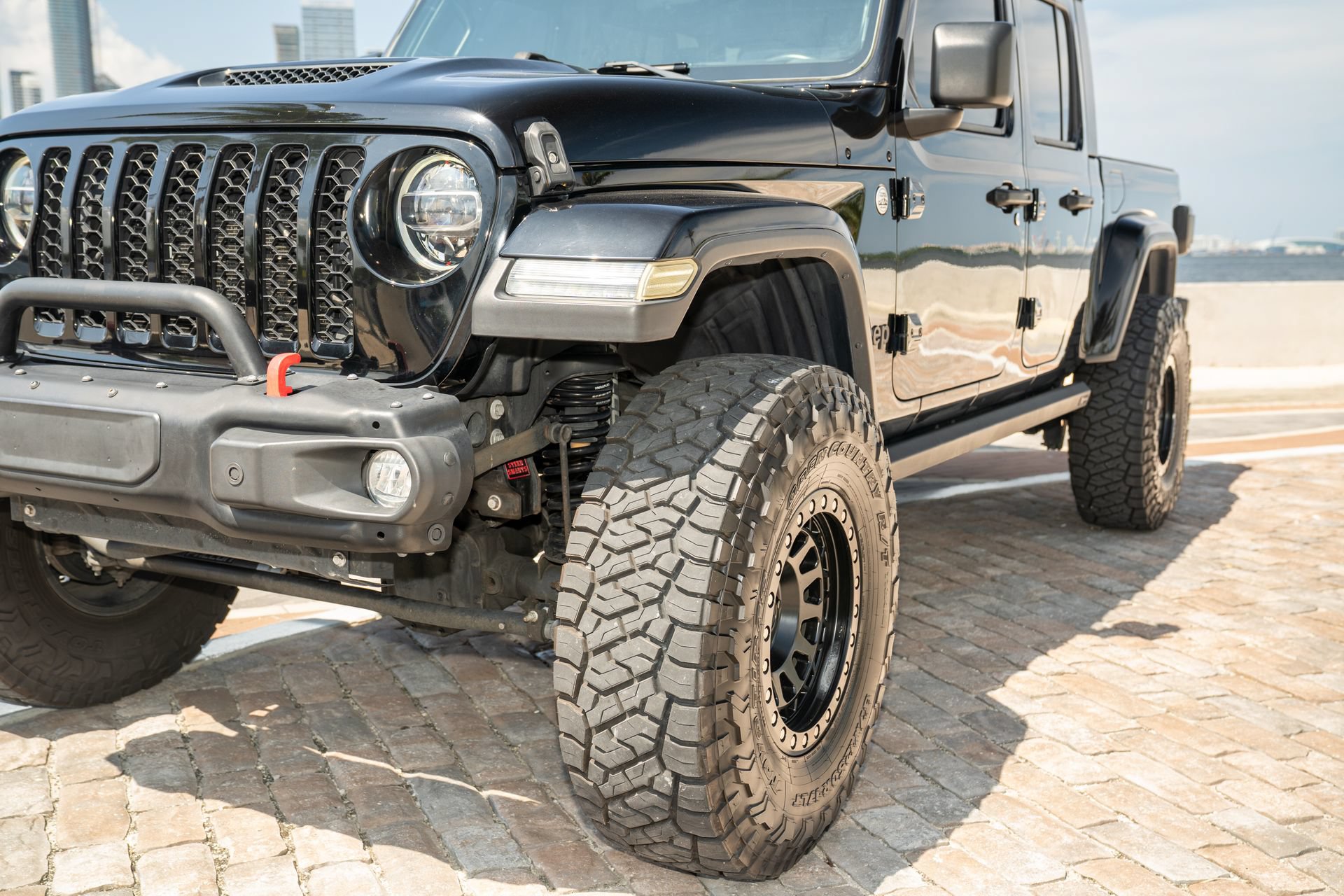 Used 2021 Jeep Gladiator Sport AWD/4WD image 18