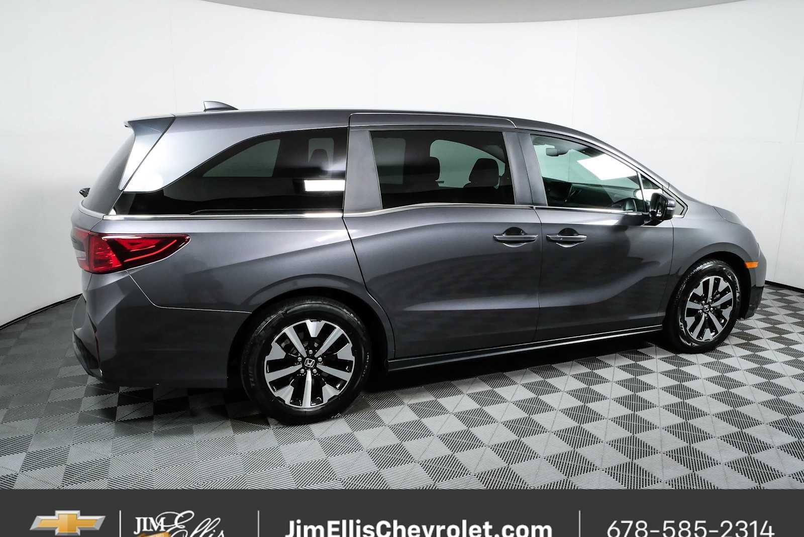 Used 2025 Honda Odyssey EX-L image 2