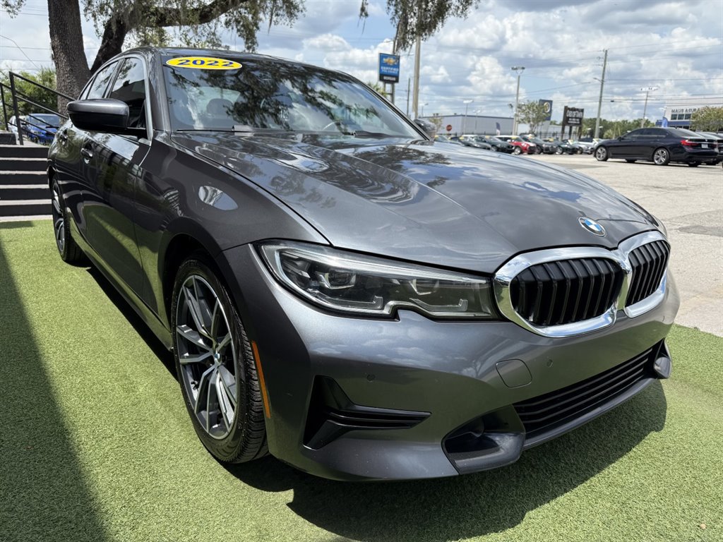 Used 2022 BMW 330i Sedan w/ Premium Package RWD image 3