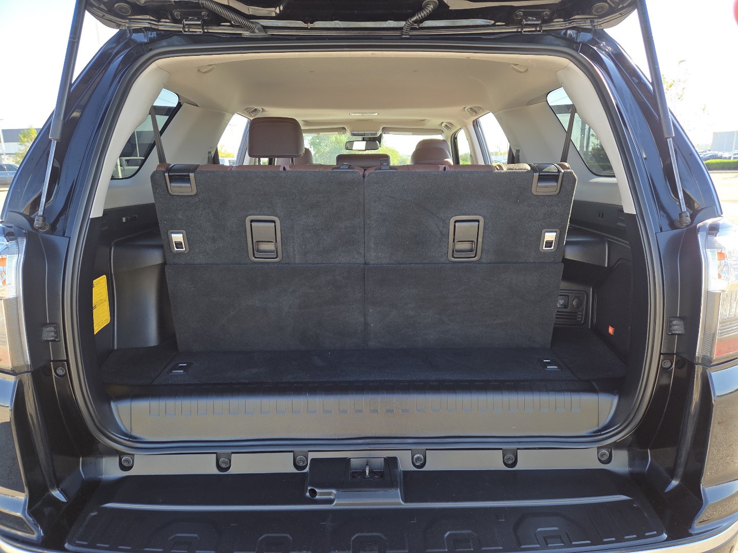 Used 2023 Toyota 4Runner Limited AWD/4WD image 19
