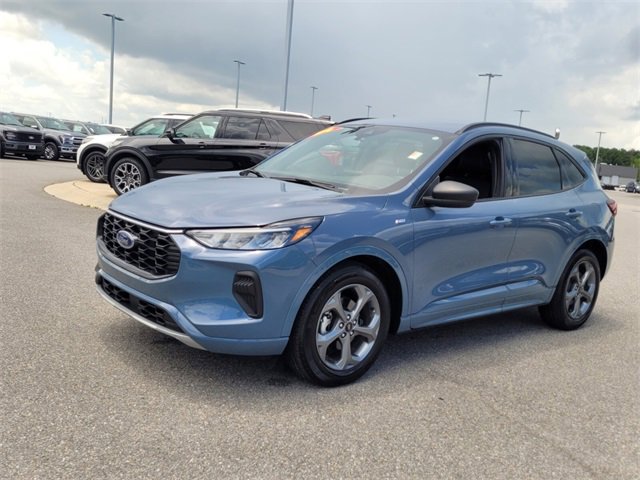 Used 2024 Ford Escape ST-Line image 3