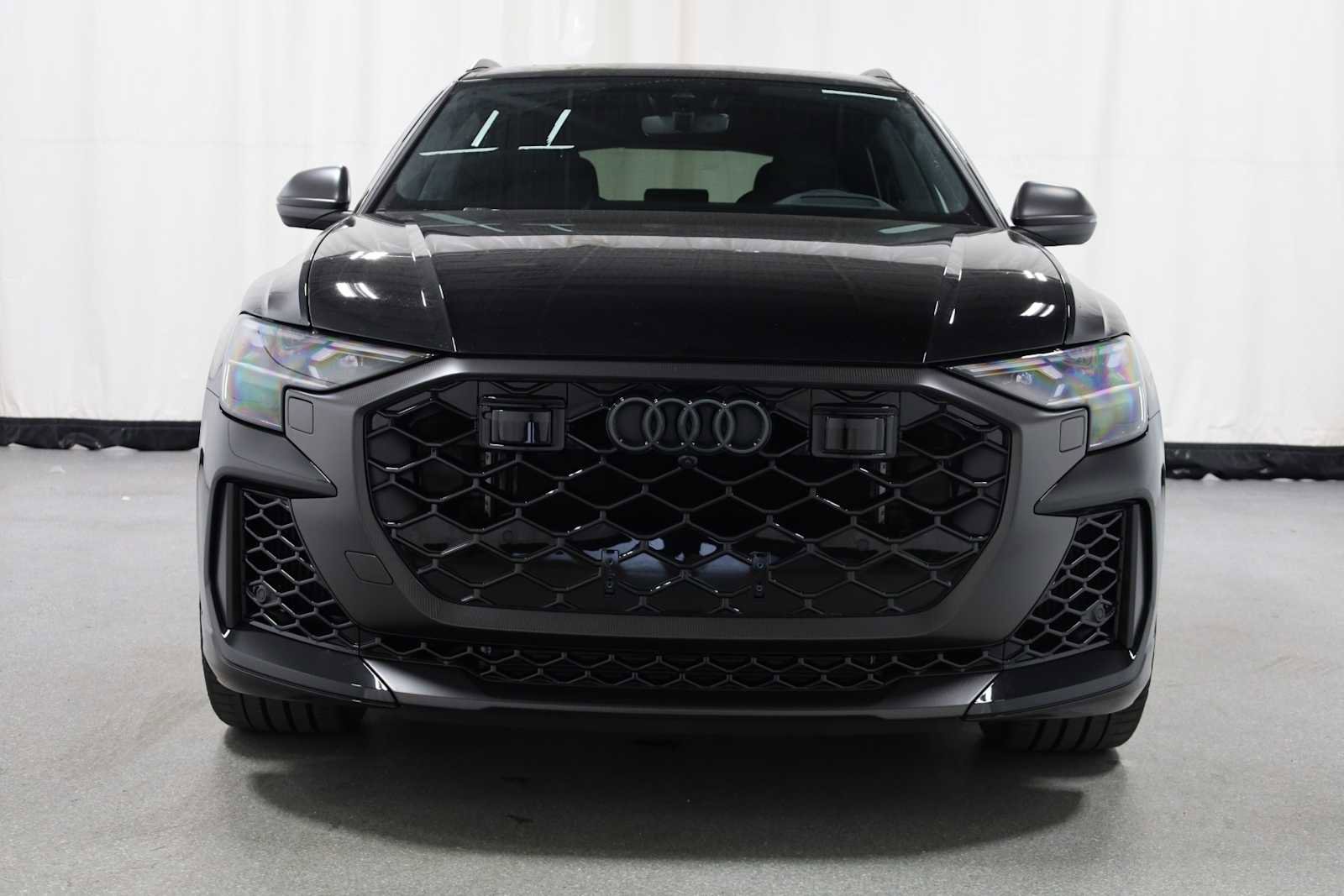 New 2026 Audi RS Q8 performance image 14