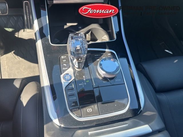 Used 2022 BMW X5 M50i w/ Executive Package image 15