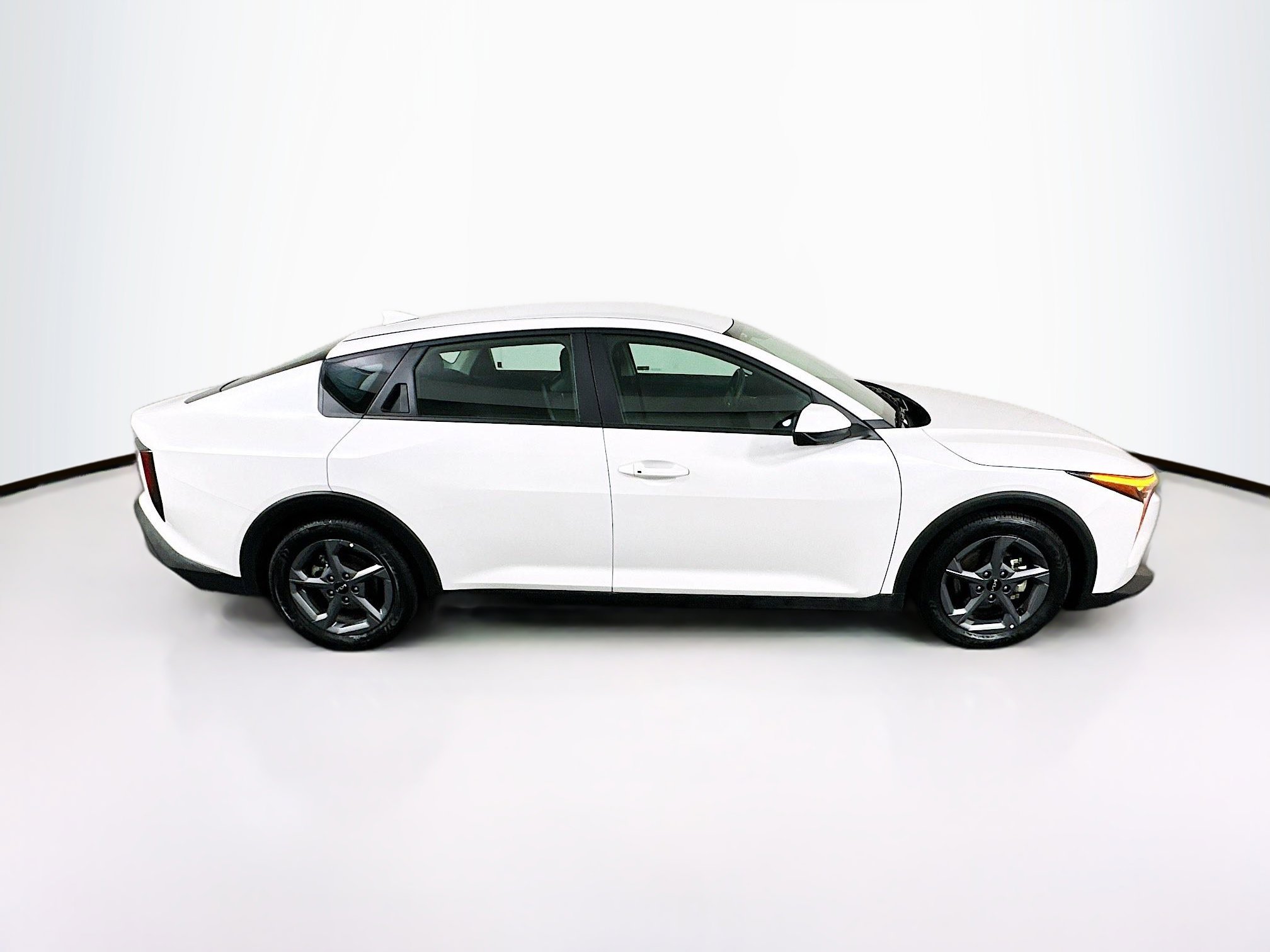 Used 2025 Kia K4 LXS image 10