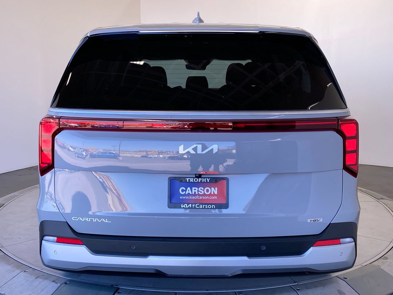 New 2027 Kia Carnival LXS FWD image 4