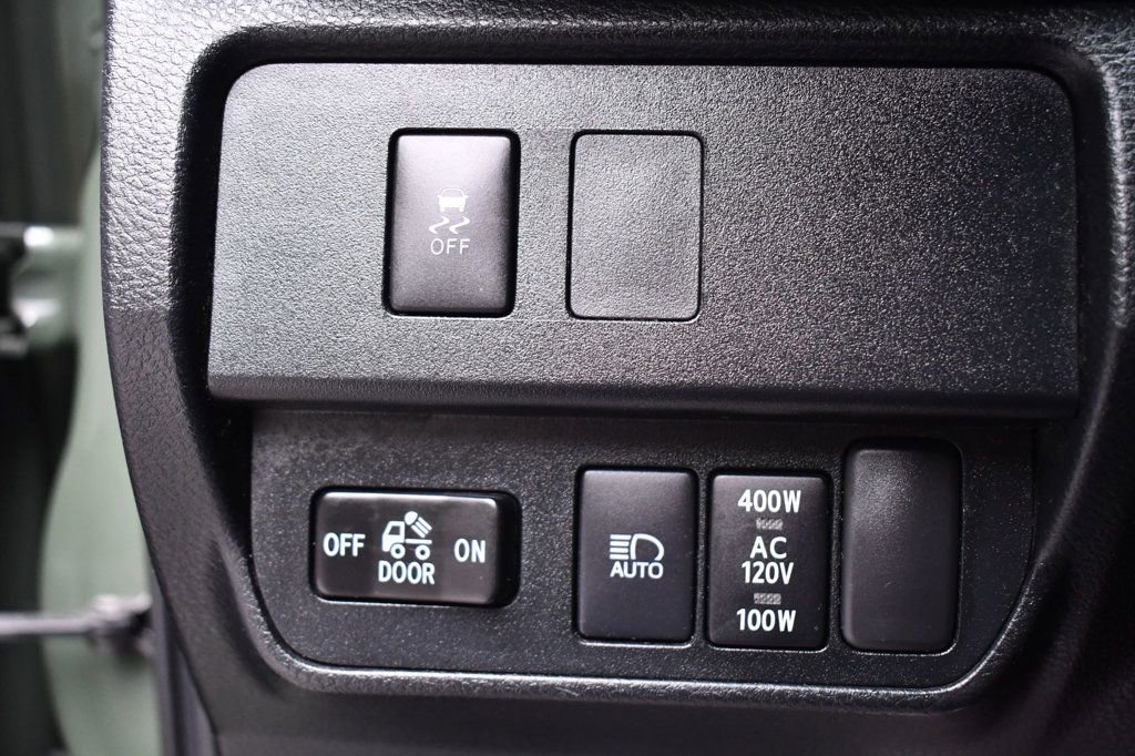 Used 2021 Toyota Tacoma SR5 w/ Trail Edition image 26