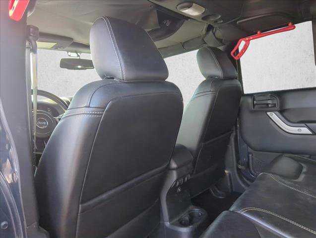 Used 2016 Jeep Wrangler Unlimited Sahara w/ Dual Top Group image 9