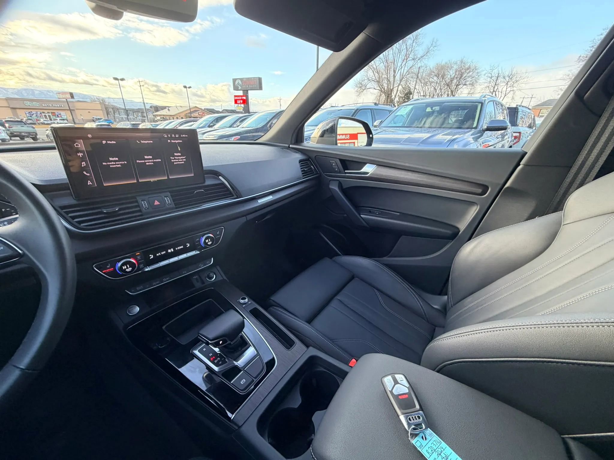 Used 2024 Audi Q5 2.0T Premium w/ Convenience Package image 18