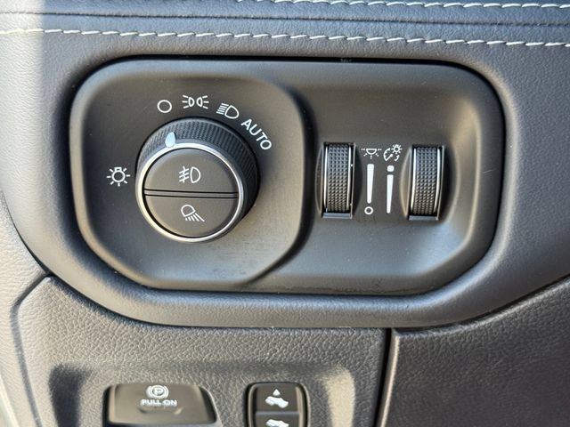 Used 2023 RAM 1500 Limited AWD/4WD image 23