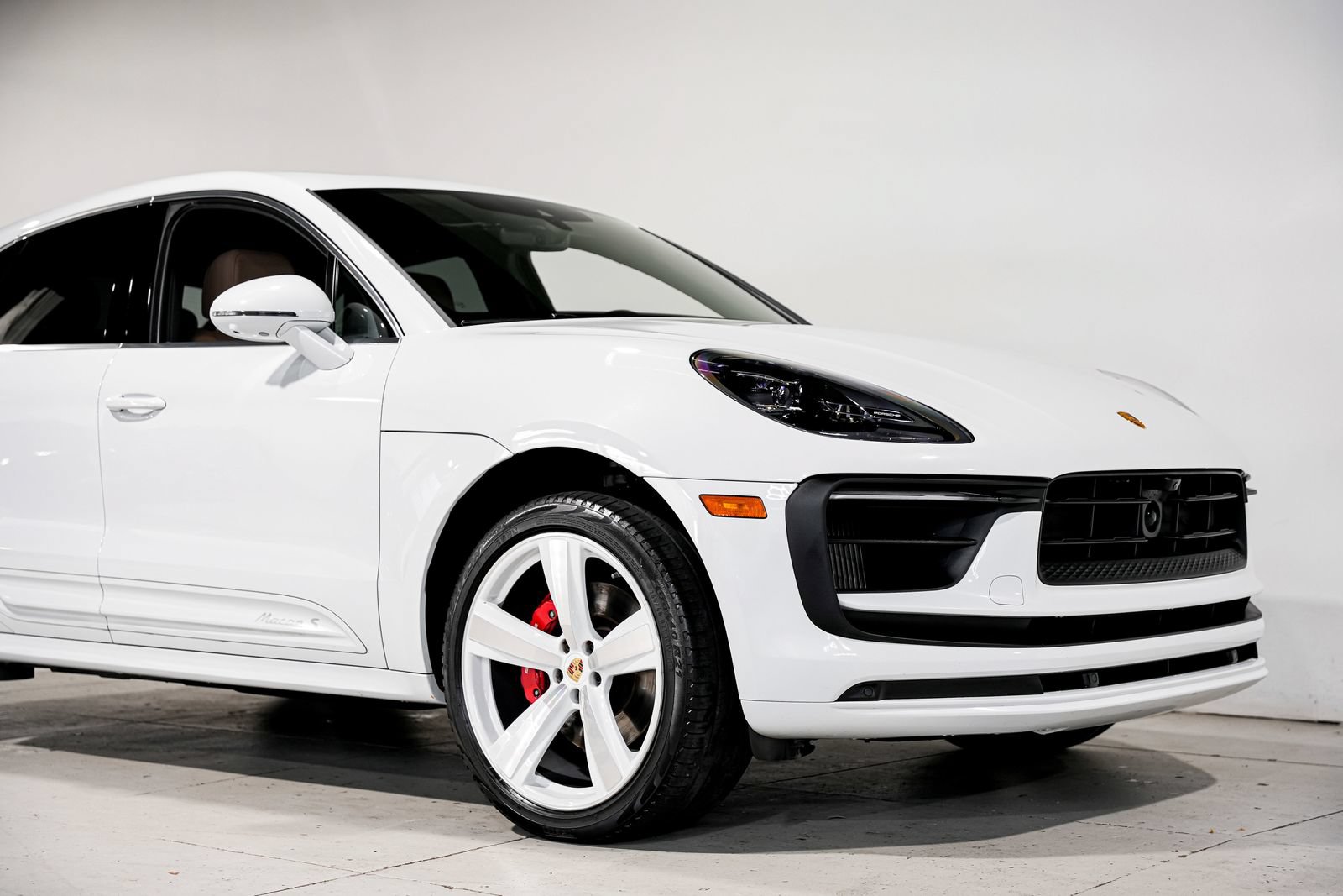 Used 2023 Porsche Macan S AWD/4WD image 47