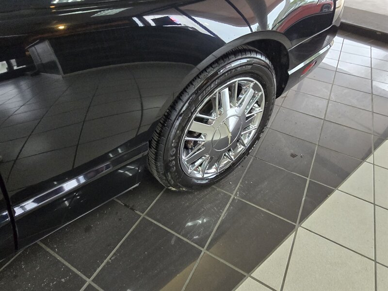 Used 2002 Ford Thunderbird Neiman Marcus RWD image 31