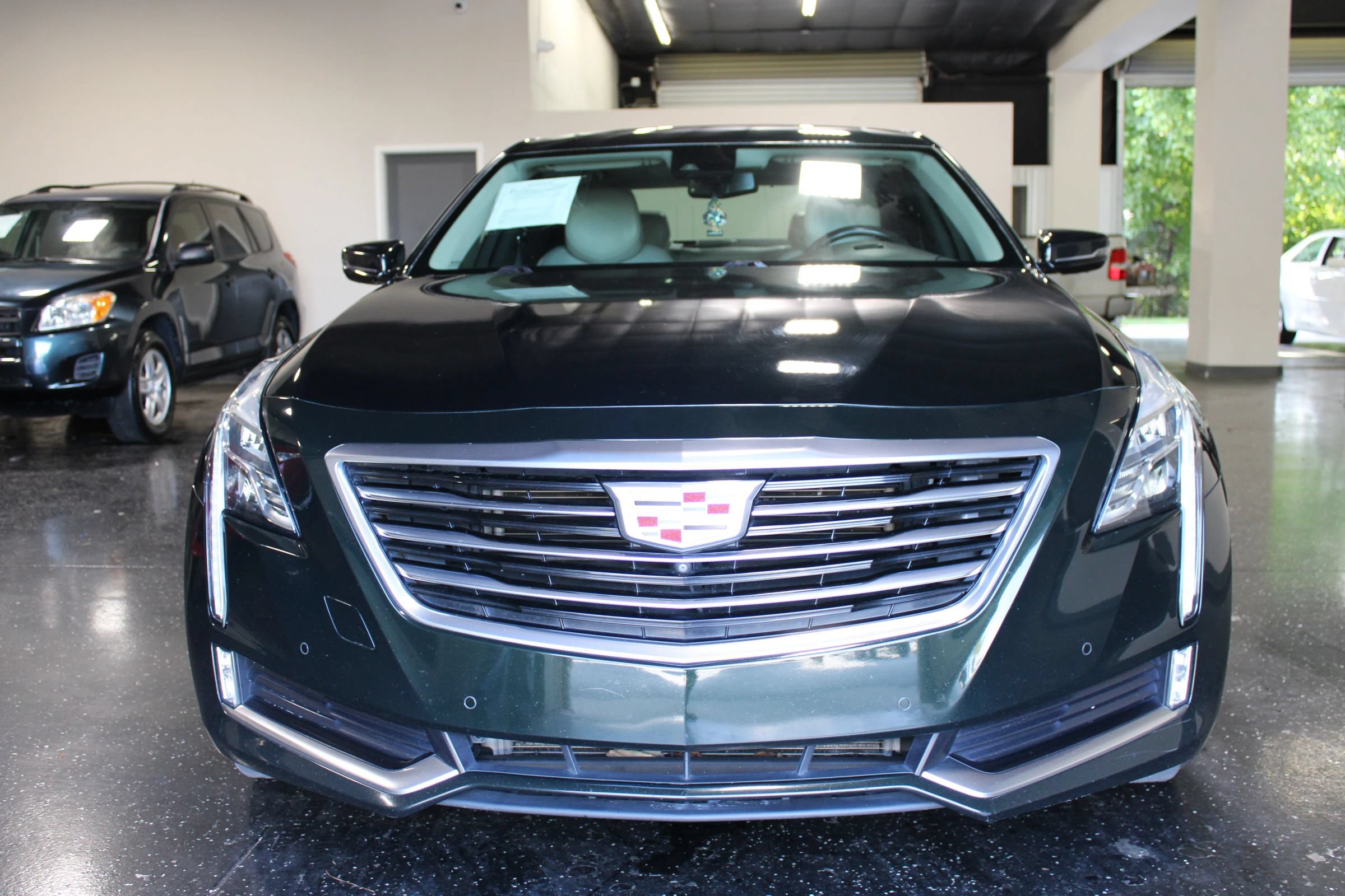 Used 2017 Cadillac CT6 Luxury AWD/4WD image 8