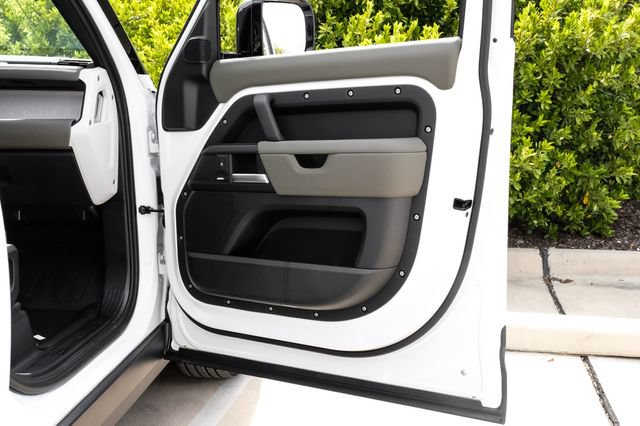 New 2026 Land Rover Defender 110 S AWD/4WD image 54