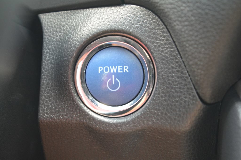 Used 2021 Toyota RAV4 XSE AWD/4WD image 15