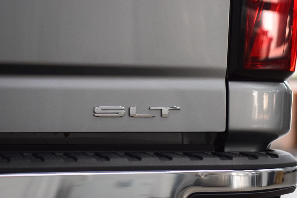 Used 2025 GMC Sierra 2500 SLT w/ SLT Premium Package AWD/4WD image 21