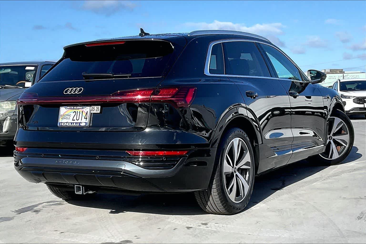 Used 2024 Audi Q8 e-tron Premium Plus w/ Premium Plus Package AWD/4WD image 22