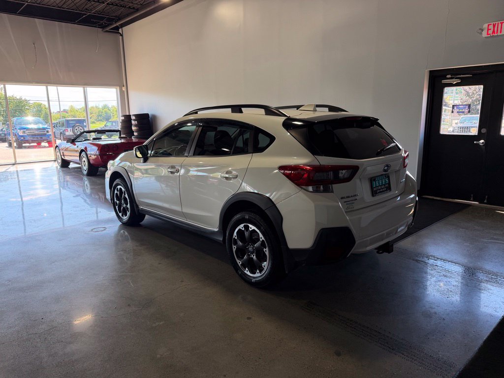 Used 2021 Subaru Crosstrek 2.0i Premium w/ Moonroof Package AWD/4WD image 6
