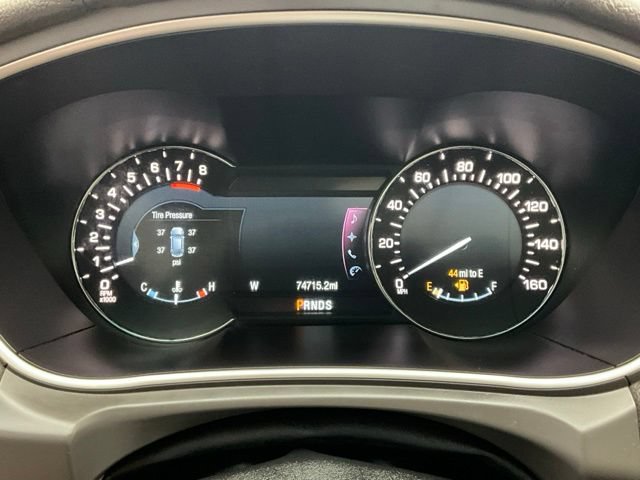 Used 2017 Lincoln MKX Select w/ Select Plus Package FWD image 11