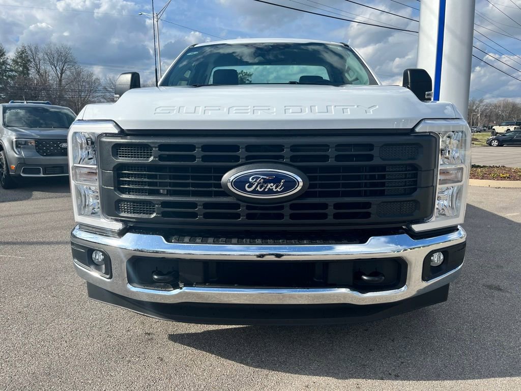 New 2026 Ford F250 XL w/ XL Driver Assist Package RWD image 2