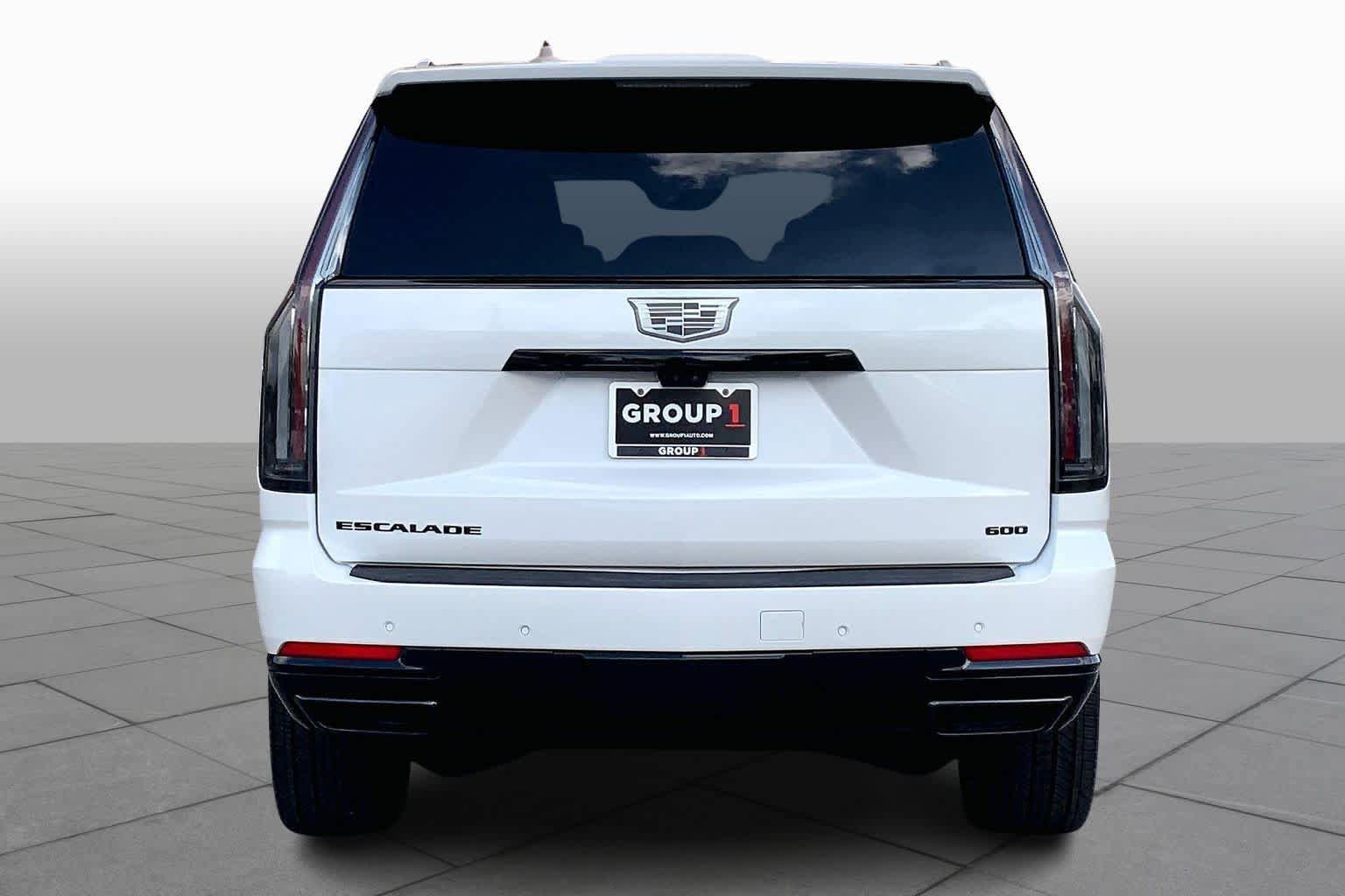 Used 2025 Cadillac Escalade Sport Platinum w/ LPO, ONYX Package AWD/4WD image 5