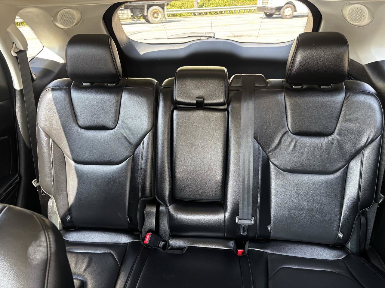 Used 2022 Ford Edge Titanium AWD/4WD image 17