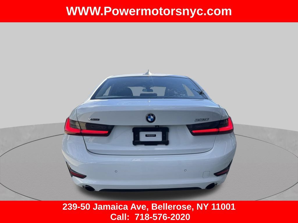 Used 2021 BMW 330i xDrive Sedan w/ Convenience Package AWD/4WD image 4