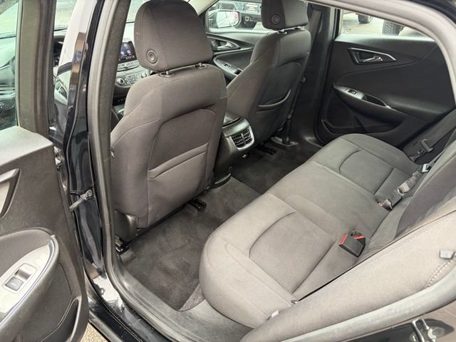 Used 2021 Chevrolet Malibu LT FWD image 26