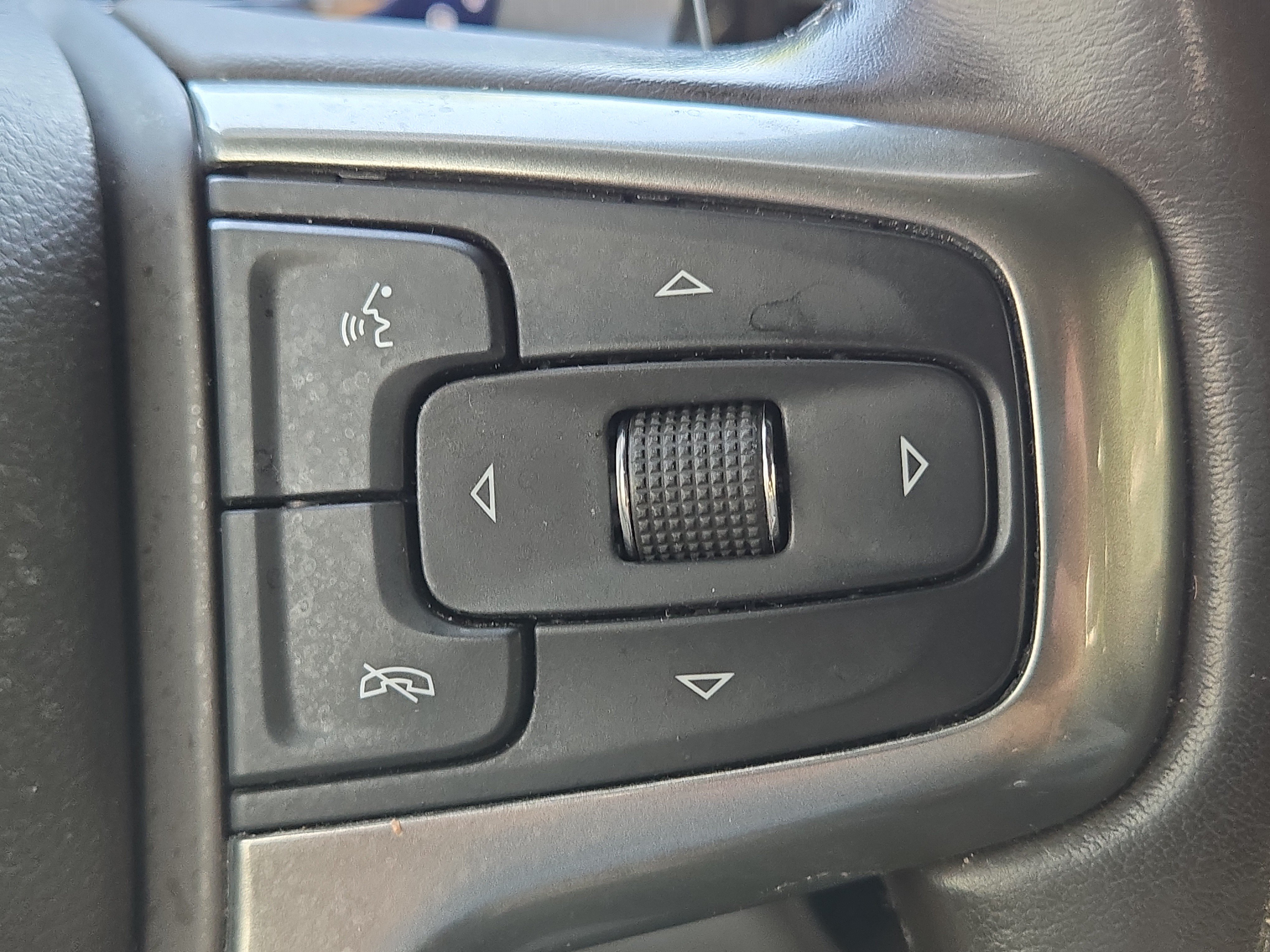 Certified 2022 Chevrolet Silverado 1500 RST AWD/4WD image 24