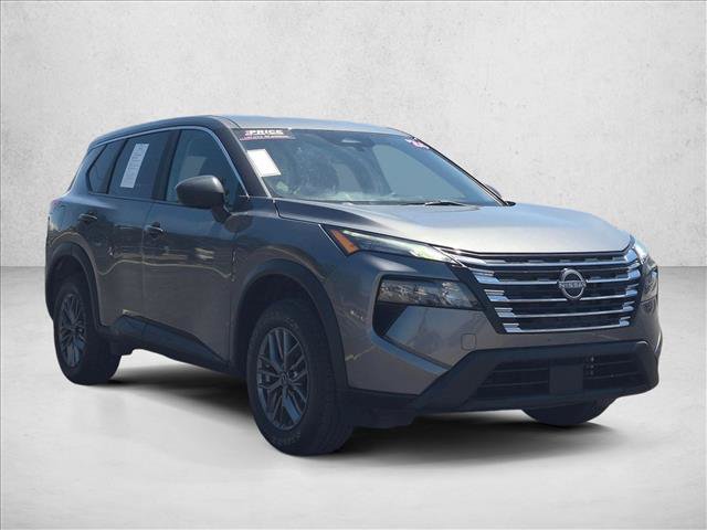 Used 2024 Nissan Rogue S AWD/4WD video 3