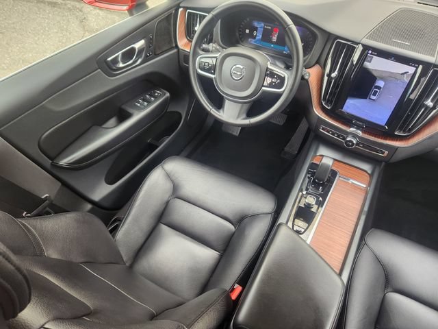 Certified 2023 Volvo XC60 B5 Plus AWD/4WD image 11