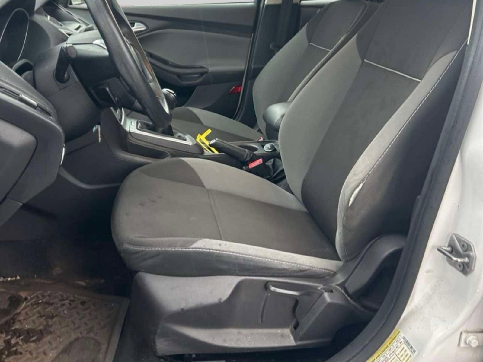 Used 2013 Ford Focus SE image 9