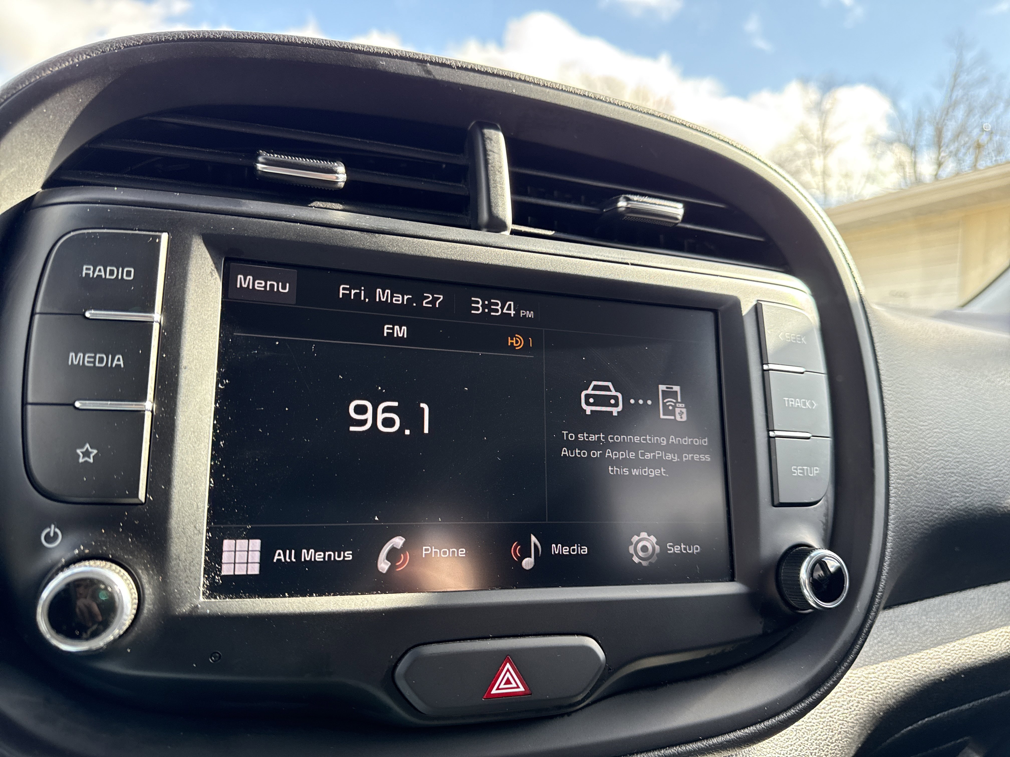 Used 2025 Kia Soul LX w/ LX Technology Package image 16