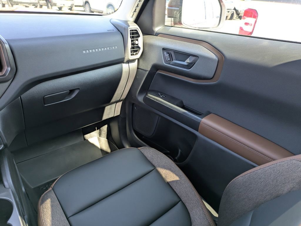 New 2026 Ford Bronco Sport Outer Banks image 17