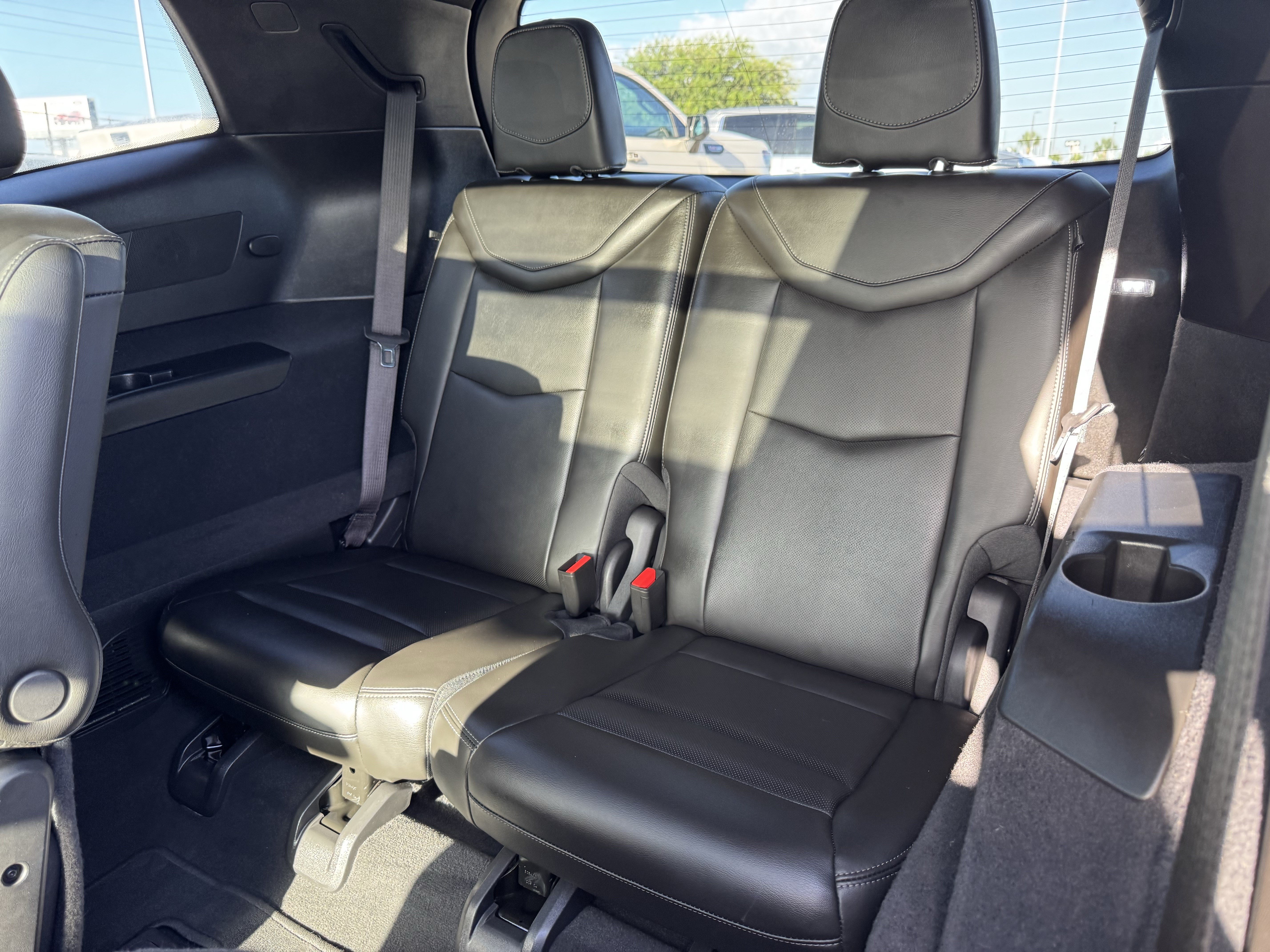 Used 2025 Cadillac XT6 Premium Luxury FWD image 27