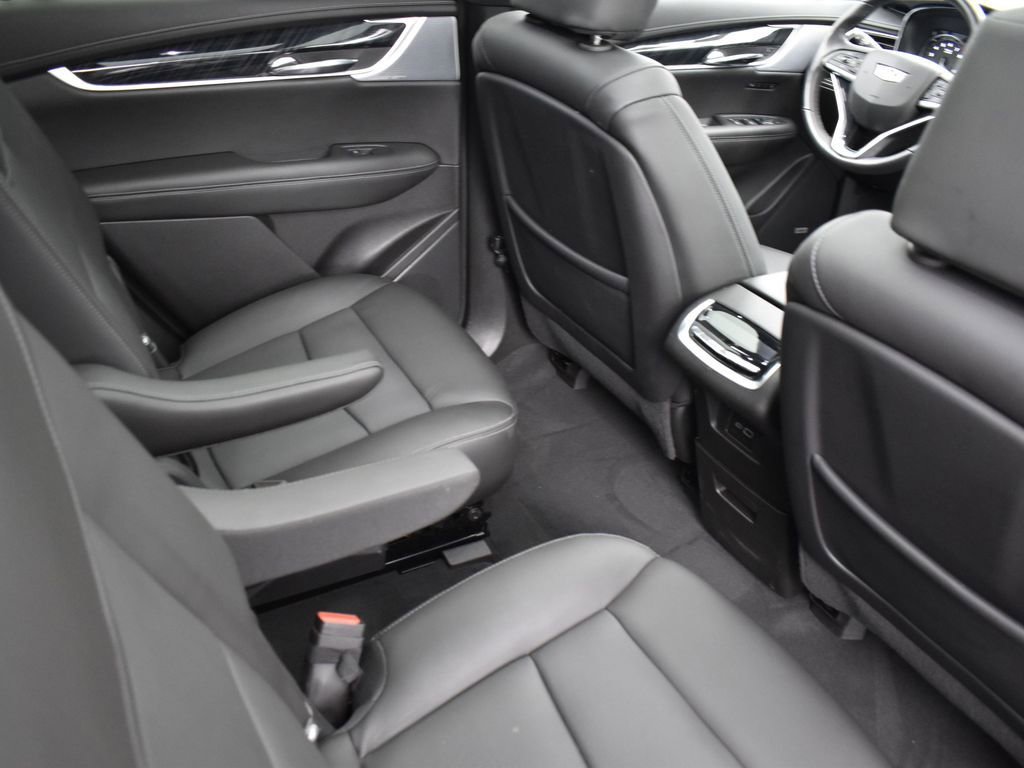 Certified 2024 Cadillac XT6 Premium Luxury w/ Technology Package image 33