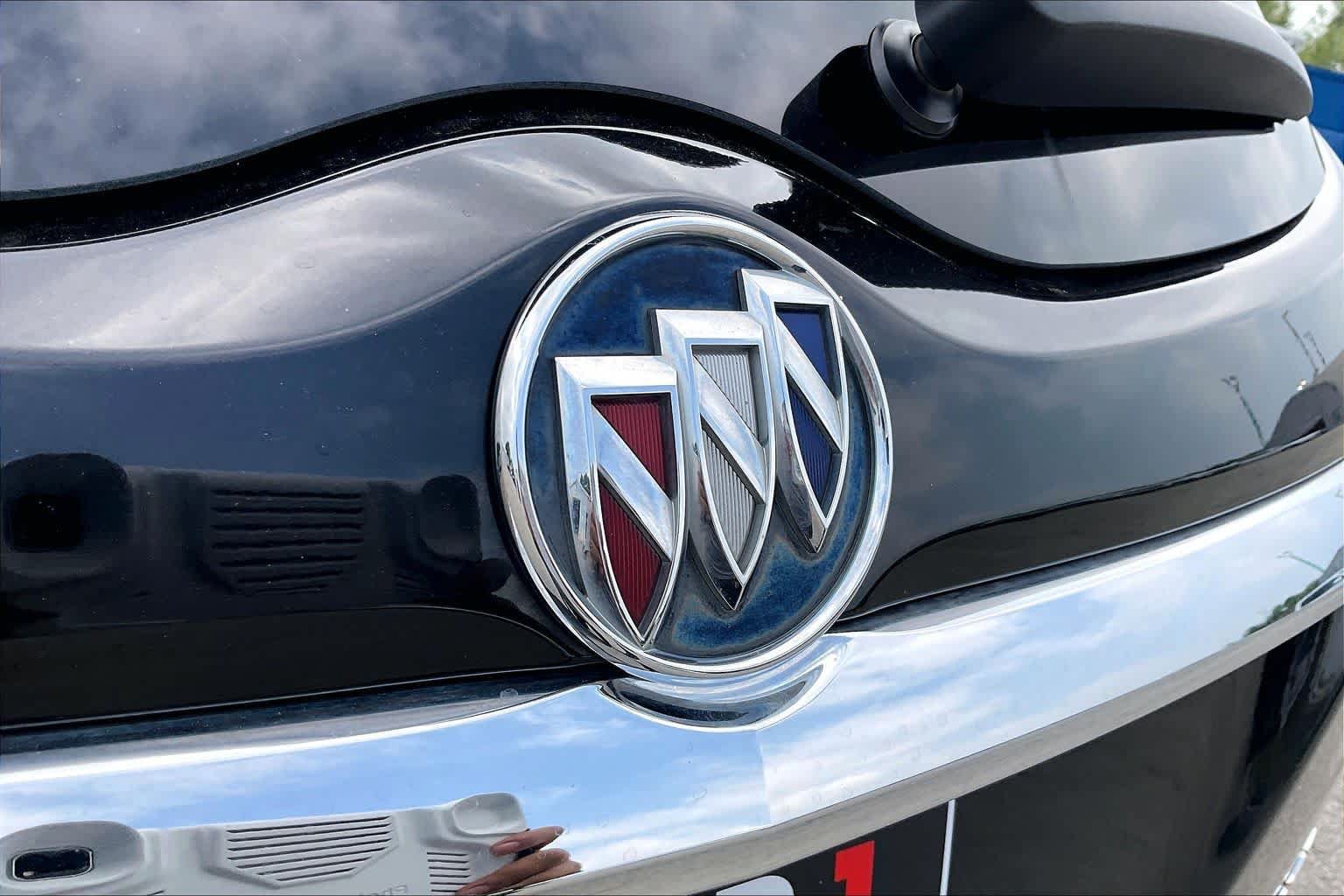Used 2019 Buick Enclave Essence w/ Trailering Package, 5000 lbs. FWD image 30